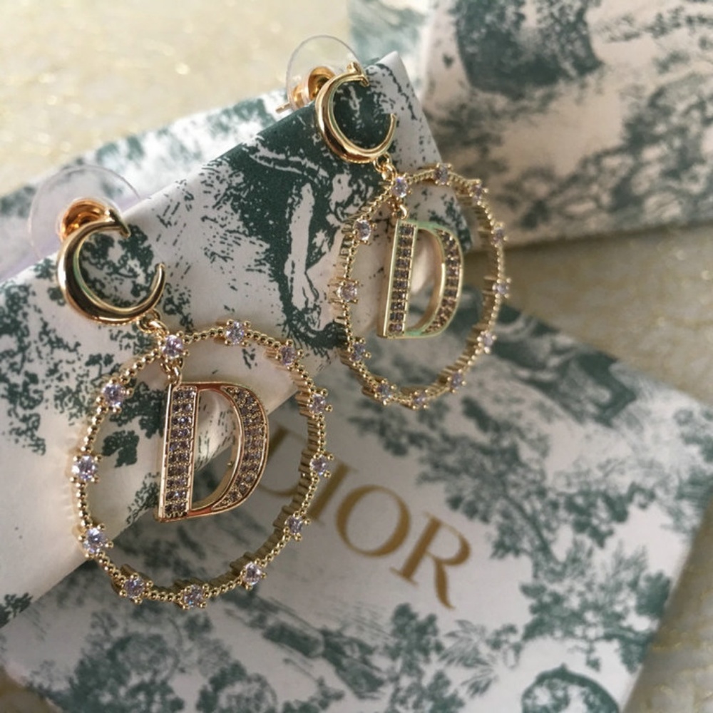 Earrings - Picture 4 of 4